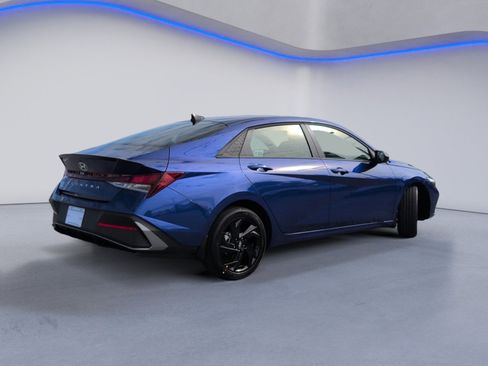 New 2026 Hyundai Elantra Sport FWD image 4