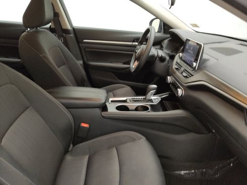 Used 2023 Nissan Altima 2.5 SV image 21