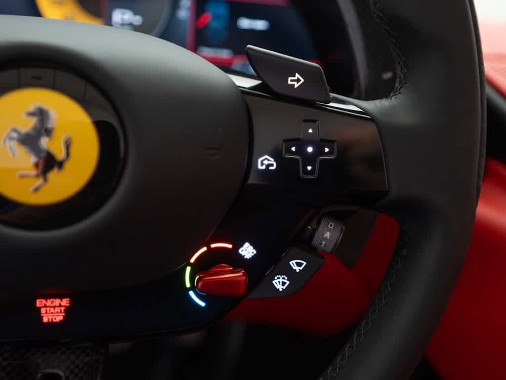 Used 2025 Ferrari Roma Spider RWD image 20