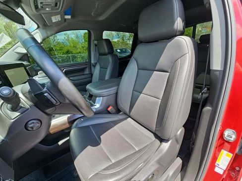Used 2024 GMC Sierra 1500 SLT w/ SLT Premium Plus Package AWD/4WD image 20