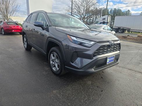 Used 2024 Toyota RAV4 XLE w/ Convenience Package image 10