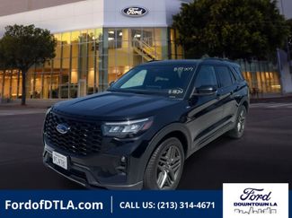 Used 2025 Ford Explorer ST-Line w/ ST-Line Street Pack AWD/4WD video 1