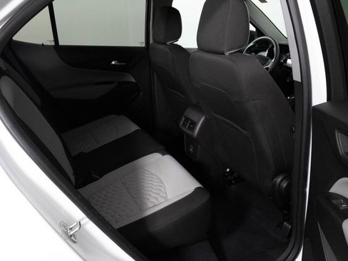 Used 2021 Chevrolet Equinox LS w/ LS Convenience Package image 37
