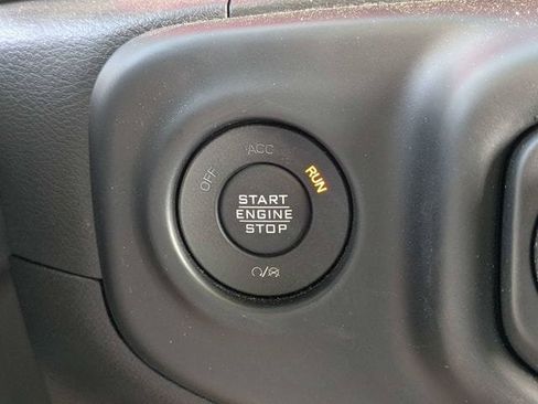 Used 2023 Jeep Gladiator Rubicon w/ LED Lighting Group AWD/4WD image 29