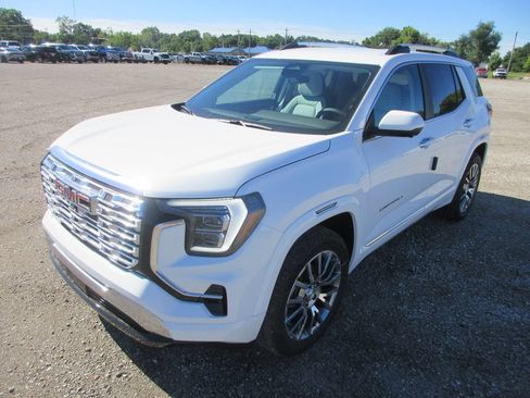 New 2026 GMC Terrain Denali AWD/4WD image 9