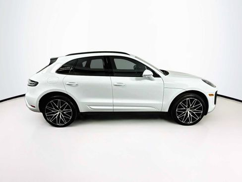Certified 2026 Porsche Macan AWD/4WD image 8