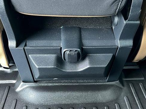 Used 2022 Ford F250 Lariat image 15