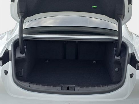 Used 2023 Porsche Taycan image 14