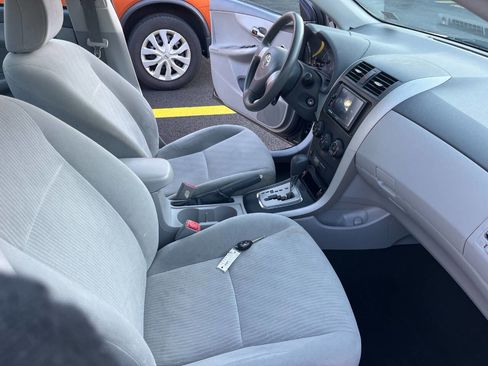 Used 2010 Toyota Corolla LE image 24