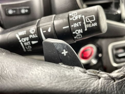 Used 2020 Honda Pilot Touring image 22