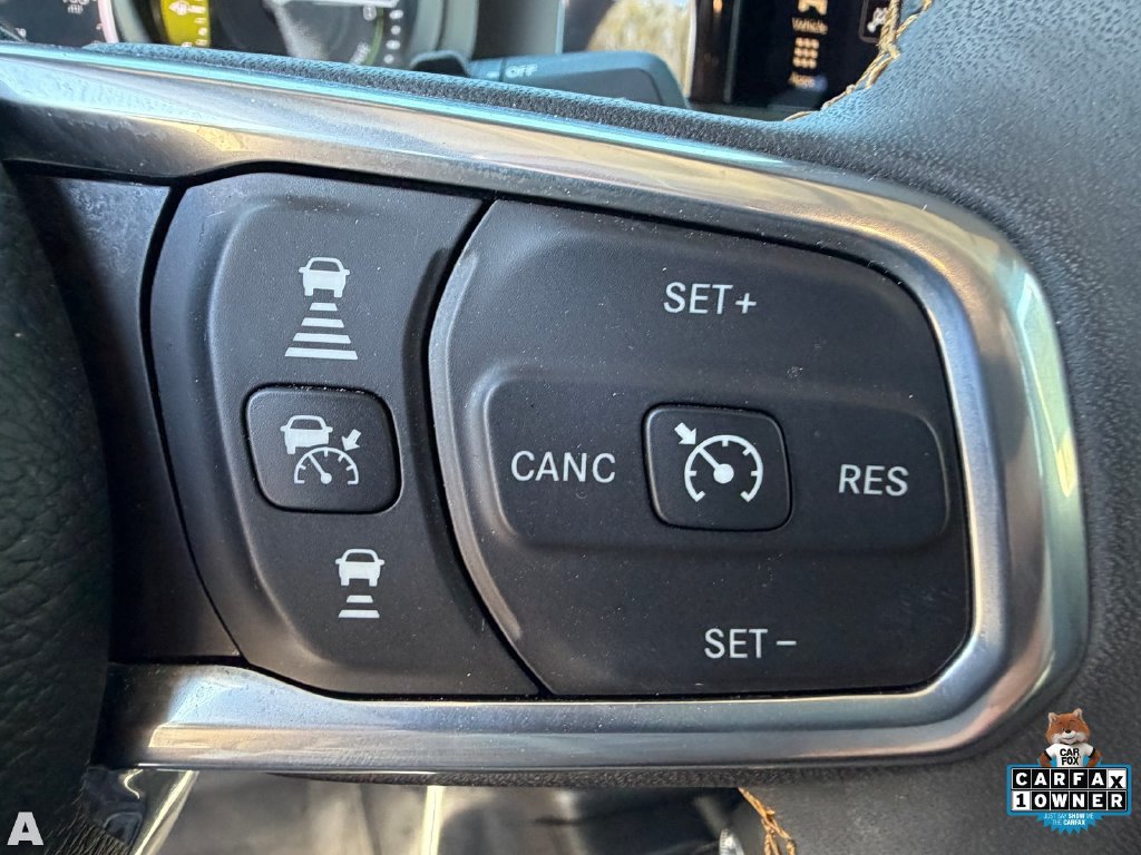 Used 2024 Jeep Wrangler Unlimited Sahara w/ Technology Group AWD/4WD image 22