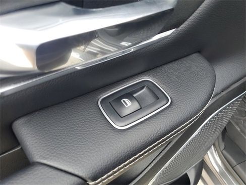 Used 2022 RAM 1500 Laramie w/ Sport Appearance Package image 12