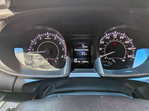 Used 2017 Toyota Avalon XLE image 28