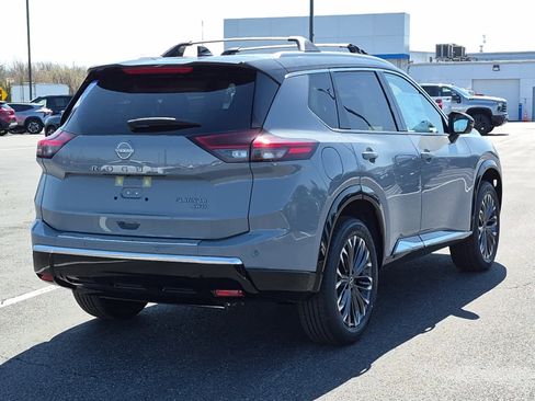 New 2026 Nissan Rogue Platinum w/ Platinum Premium Package image 3