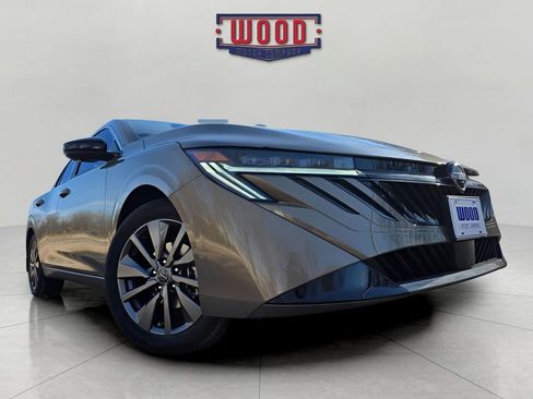 New 2026 Nissan Sentra SL w/ Floor Mat Package FWD image 4