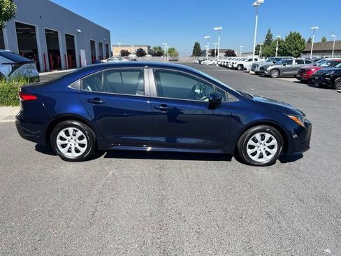 Used 2026 Toyota Corolla LE FWD image 4