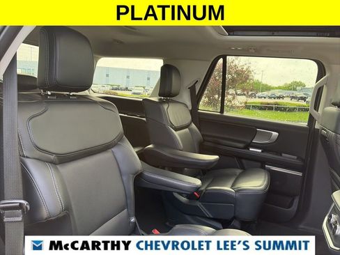 Used 2025 Ford Expedition Platinum AWD/4WD image 47