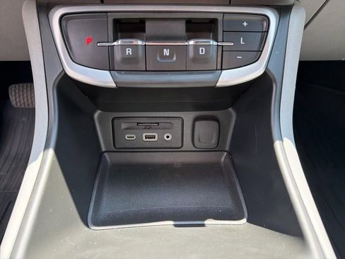 Used 2022 GMC Terrain SLE w/ Driver Convenience Package FWD image 41