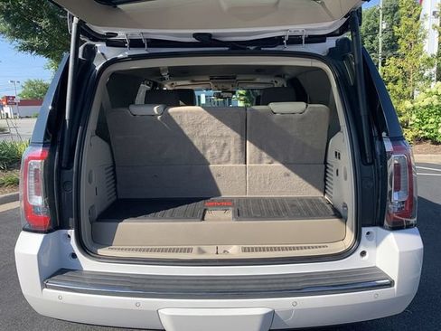 Used 2019 GMC Yukon Denali w/ Denali Ultimate Package AWD/4WD image 34