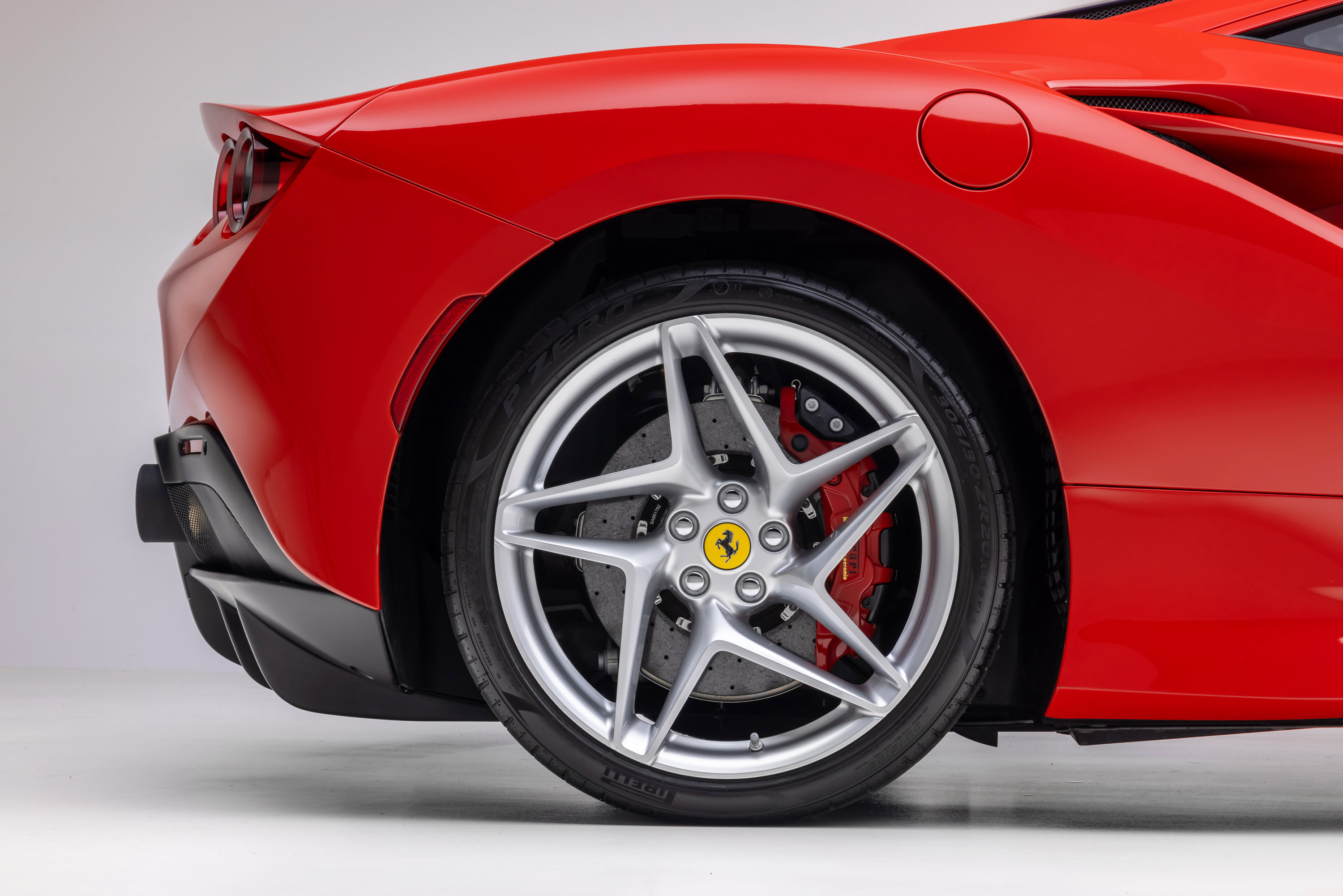 Certified 2020 Ferrari F8 Tributo RWD image 17
