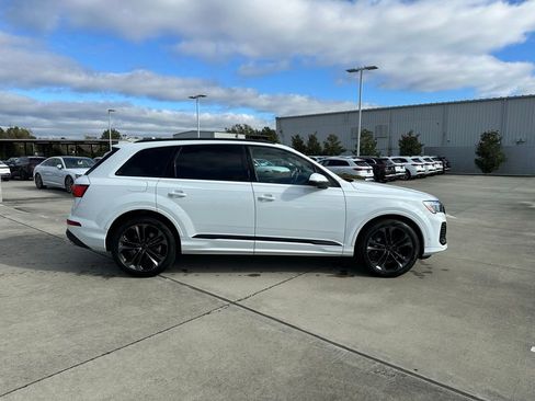 New 2026 Audi Q7 3.0T Premium Plus image 4