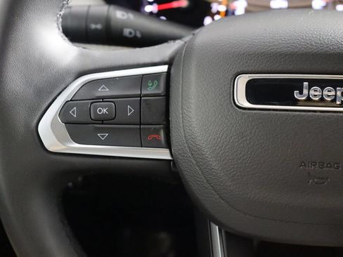 Used 2025 Jeep Compass Limited AWD/4WD image 8