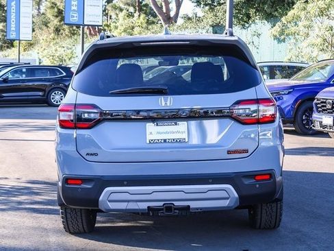 New 2025 Honda Pilot TrailSport image 6