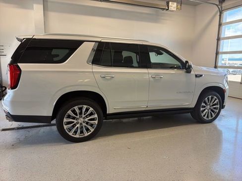 Used 2023 GMC Yukon Denali AWD/4WD image 12