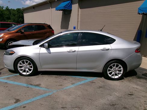 Used 2013 Dodge Dart SXT w/ SXT Special Edition Group image 2