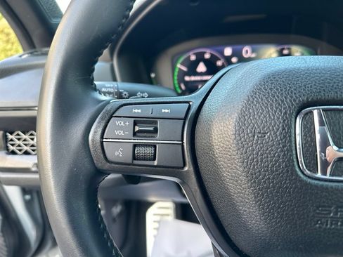 Used 2025 Honda Accord Sport image 31