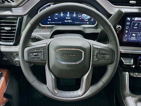 New 2026 GMC Sierra 2500 Denali Ultimate AWD/4WD image 11