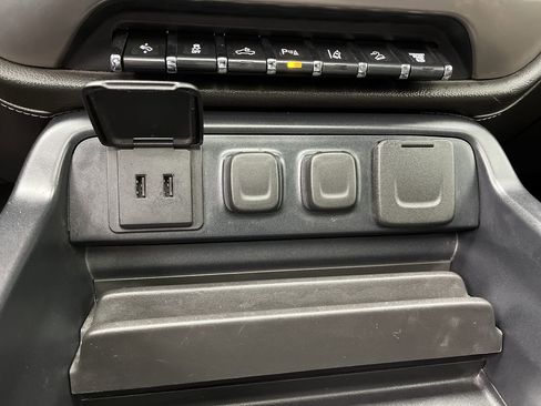 Used 2019 GMC Sierra 2500 Denali image 26