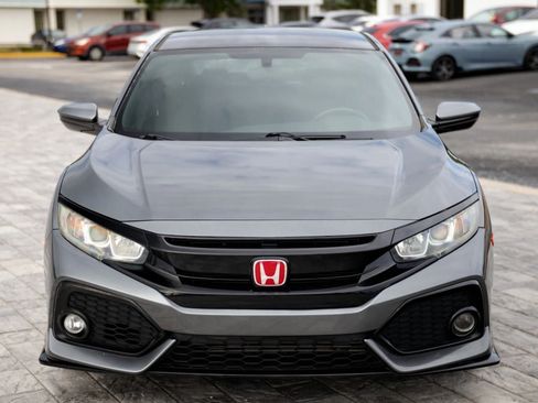 Used 2017 Honda Civic Sport image 5