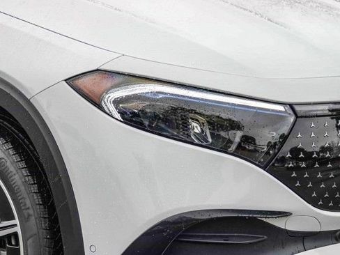 Used 2024 Mercedes-Benz EQB 350 4MATIC SUV image 9