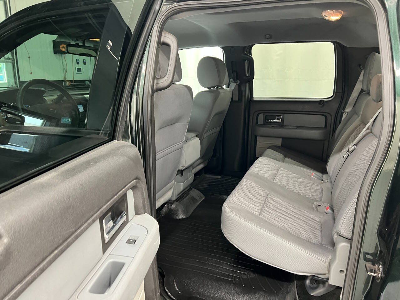 Used 2013 Ford F150 XLT w/ XLT Chrome Pkg AWD/4WD image 9