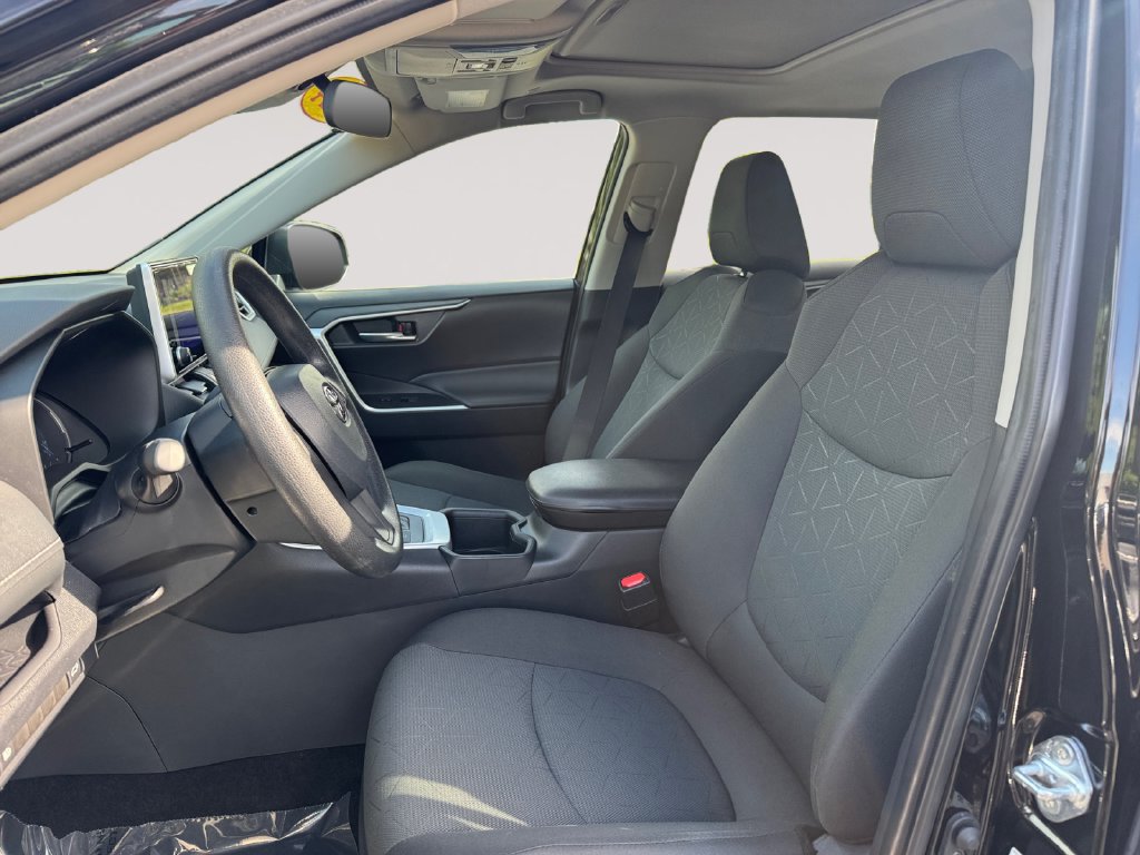 Used 2024 Toyota RAV4 XLE w/ Convenience Package AWD/4WD image 9