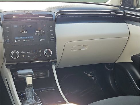 Used 2023 Hyundai Tucson SEL image 16