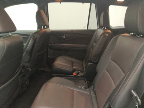 Used 2022 Honda Pilot Black Edition image 18