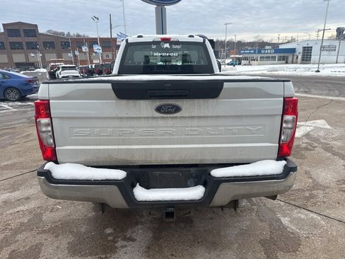 Used 2022 Ford F250 XL w/ Power Equipment Group image 5