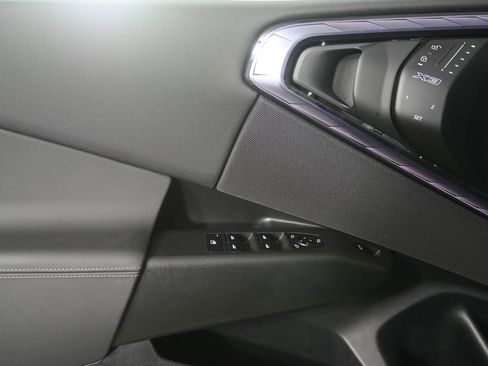 Certified 2025 BMW X3 xDrive30i image 9