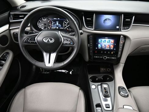 Used 2023 INFINITI QX50 Luxe FWD image 7