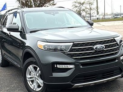 Certified 2023 Ford Explorer XLT w/ Equipment Group 202A
