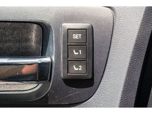 Used 2015 Toyota Tundra Platinum AWD/4WD image 24
