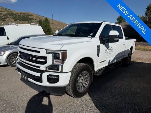 Used 2022 Ford F350 Lariat w/ Lariat Ultimate Package AWD/4WD image 3