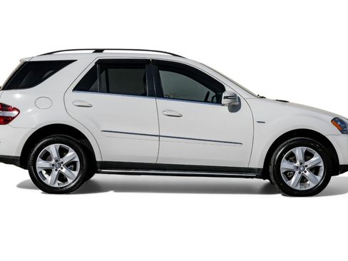 Used 2011 Mercedes-Benz ML 350 BlueTEC 4MATIC image 7