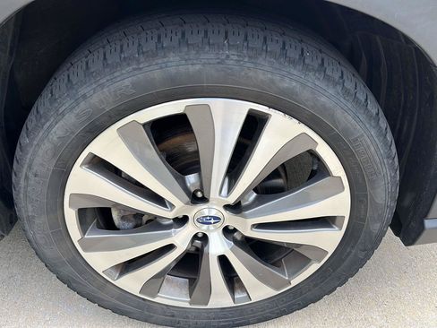 Used 2019 Subaru Ascent Touring AWD/4WD image 36