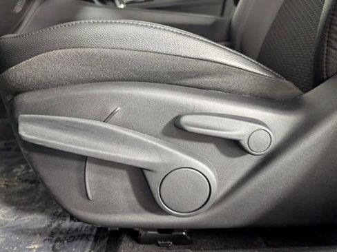 New 2025 Jeep Compass Latitude w/ Altitude Special Edition image 15