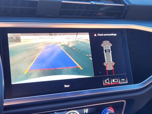 Used 2021 Audi Q3 2.0T Premium Plus image 28