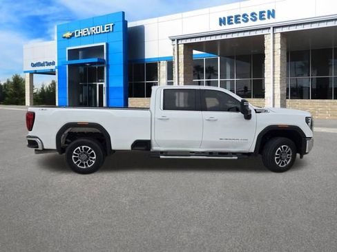 Used 2025 GMC Sierra 3500 SLE w/ SLE Convenience Package AWD/4WD image 2