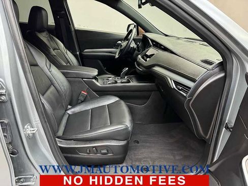 Used 2023 Cadillac XT4 Premium Luxury image 19